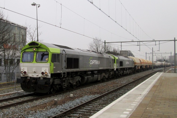 Class 66 Captrain.jpg