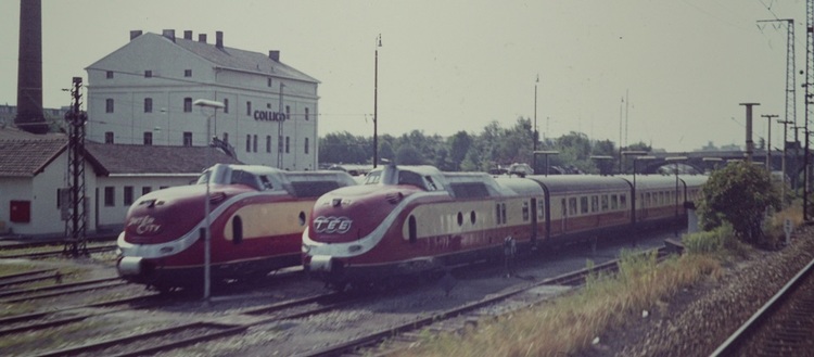601 TEE + IC Bw München Hbf 1972-08-11.jpg