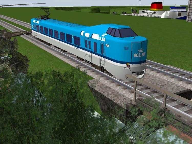 KLM front +closed doors.jpg