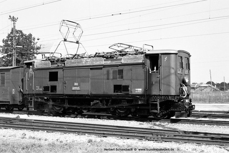 b01-1099_15.jpg