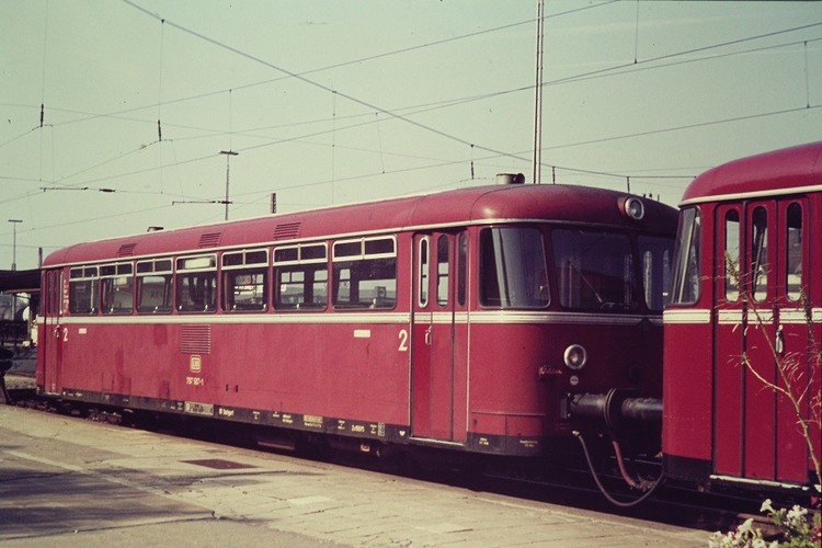 1596494083_797507-1ReutlingenHbf1976-09-081383.thumb.jpg.32381a61126e39b6240d420bf7523d37.jpg