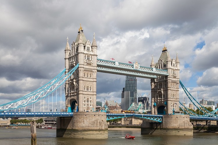 1418514337_1280px-Puente_de_la_Torre_Londres_Inglaterra_2014-08-11_DD_092.thumb.JPG.8c0572f9b374c41c02b24e3d72665a42.JPG