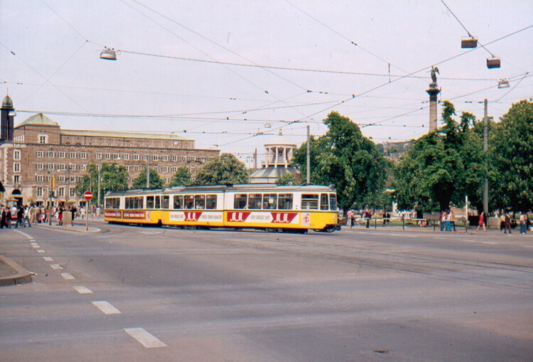 1107_GT4_Stg_Schlossplatz_5.5_1973.thumb.jpg.776e46fbc979f0ce5d9b507abb3e3086.jpg