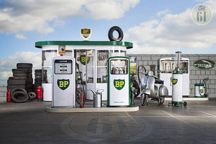 alte-tanke-oldtimer-tankstelle-besuch-beim-profi_classic-portal__0049.thumb.jpg.df43f5e4de24b0b1abd4178945457cc3.jpg
