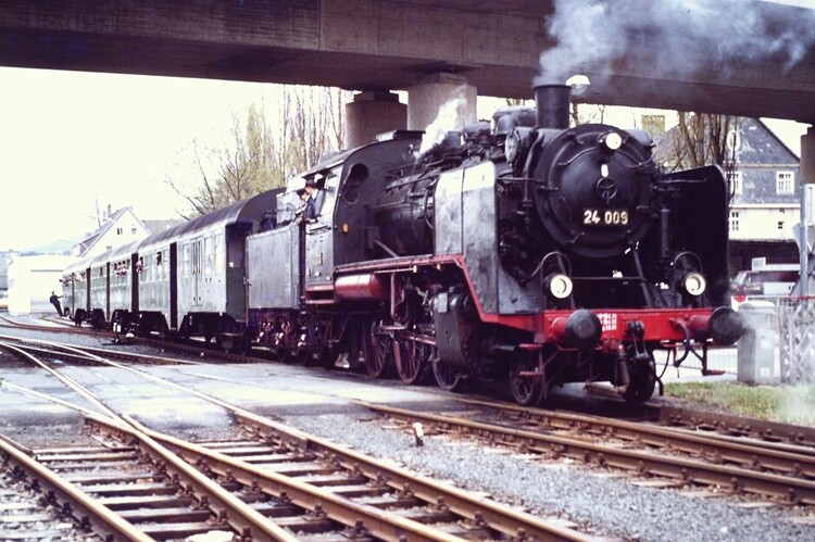 02 24 009 Weidenau Kleinbf 1982-05-00.jpg